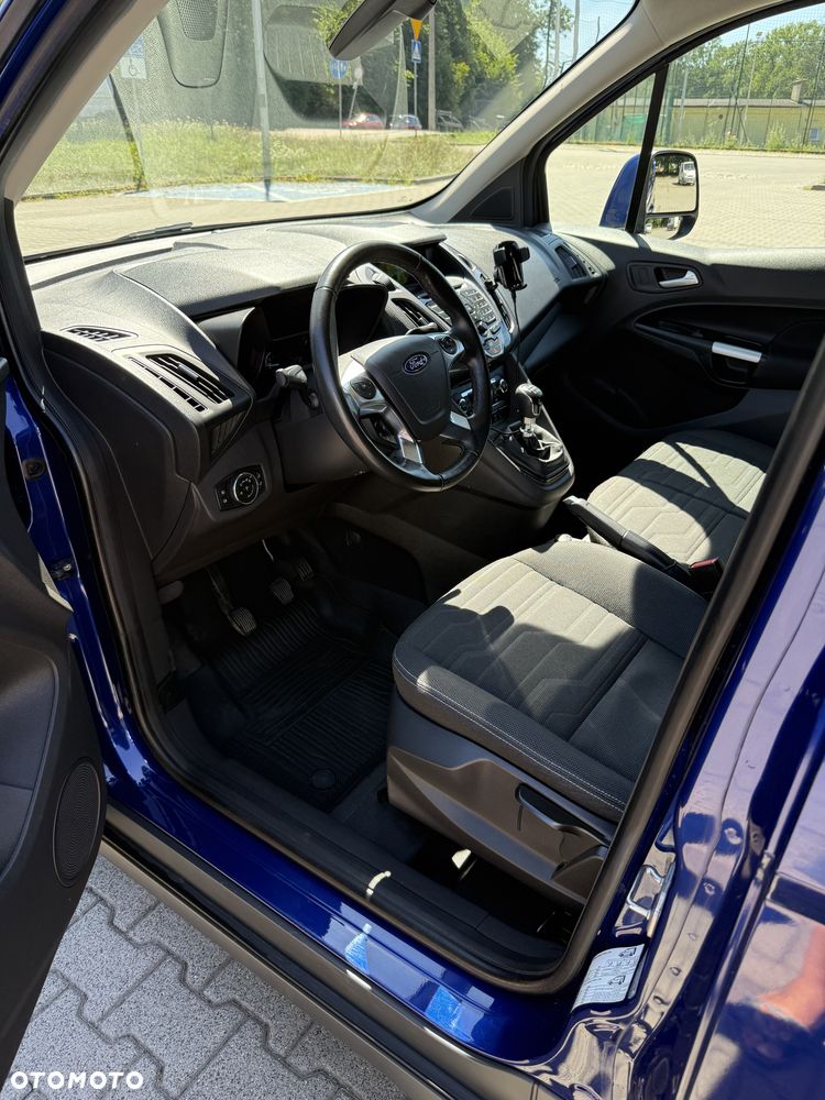Ford Transit Connect - 23