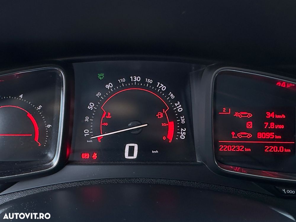 Citroën DS5 2.0 HDI BVM6 Sport Chic - 3