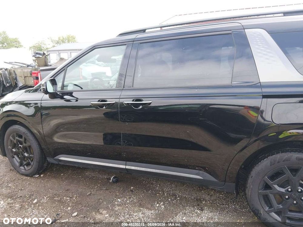Kia Carnival - 5