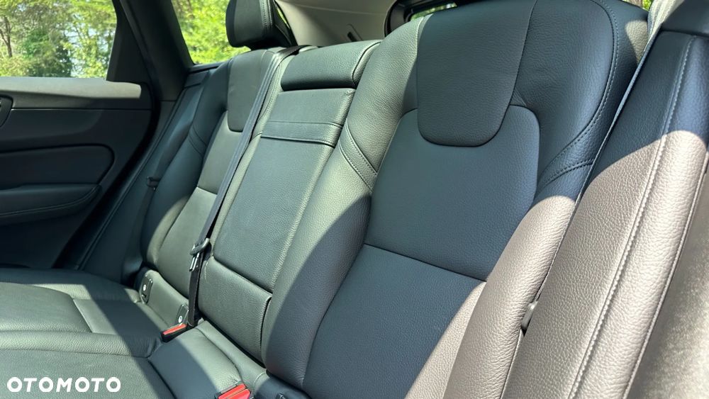 Volvo XC 60 T5 AWD Geartronic Inscription - 26