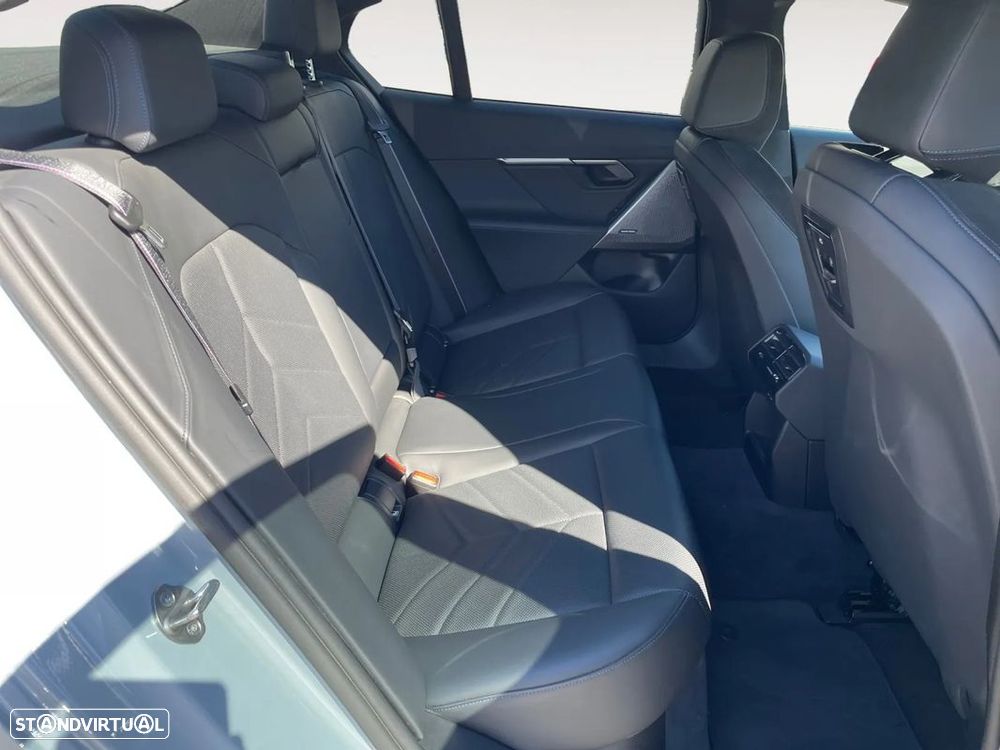 BMW i5 eDrive40 - 13