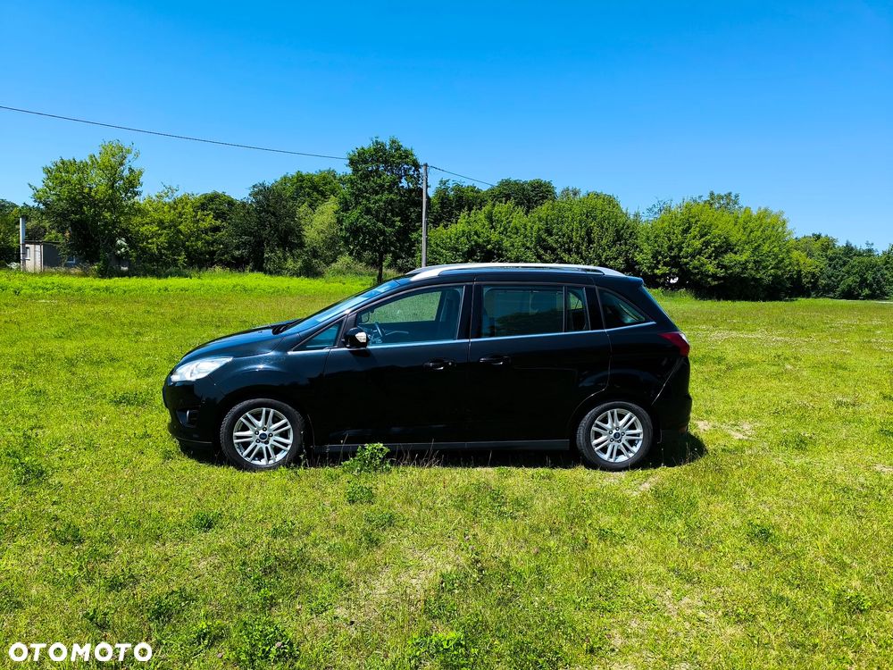 Ford Grand C-MAX - 13