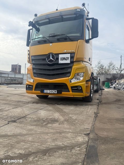 Mercedes-Benz ACTROS - 2