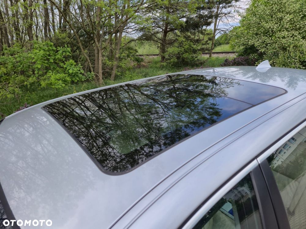BMW Seria 5 525d xDrive - 16