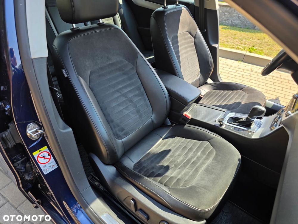Volkswagen Passat 2.0 TDI 4Mot Highline DSG - 22