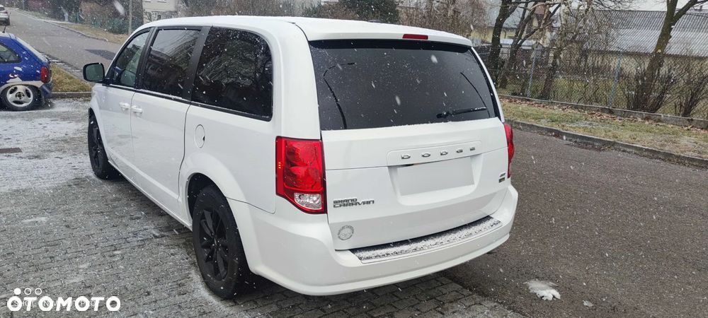 Dodge Grand Caravan 3.6 R/T - 6