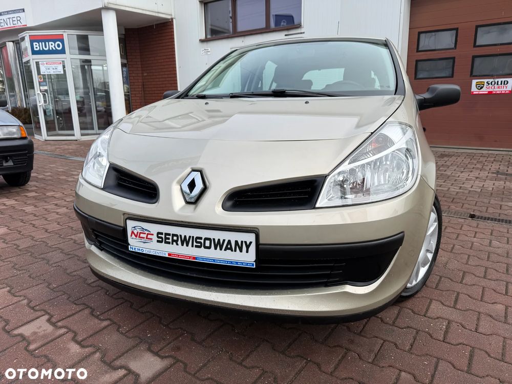 Renault Clio 1.2 16V Confort Dynamique - 4