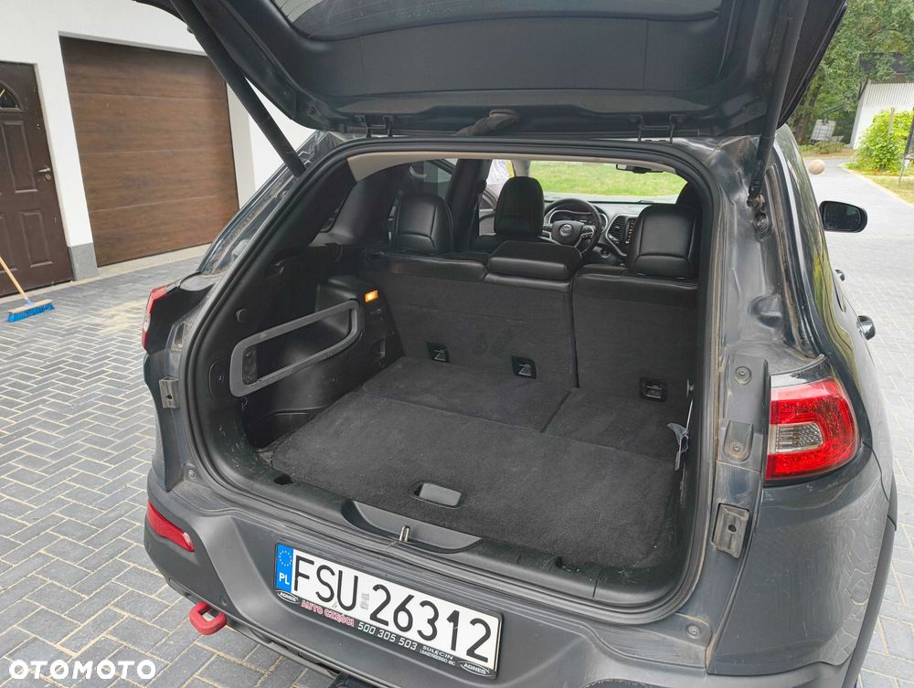 Jeep Cherokee - 7