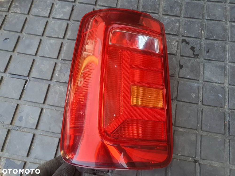 VW CADDY 2K5 15- LAMPA TYLNA LEWA 2K1945095Q EUROPA - 1