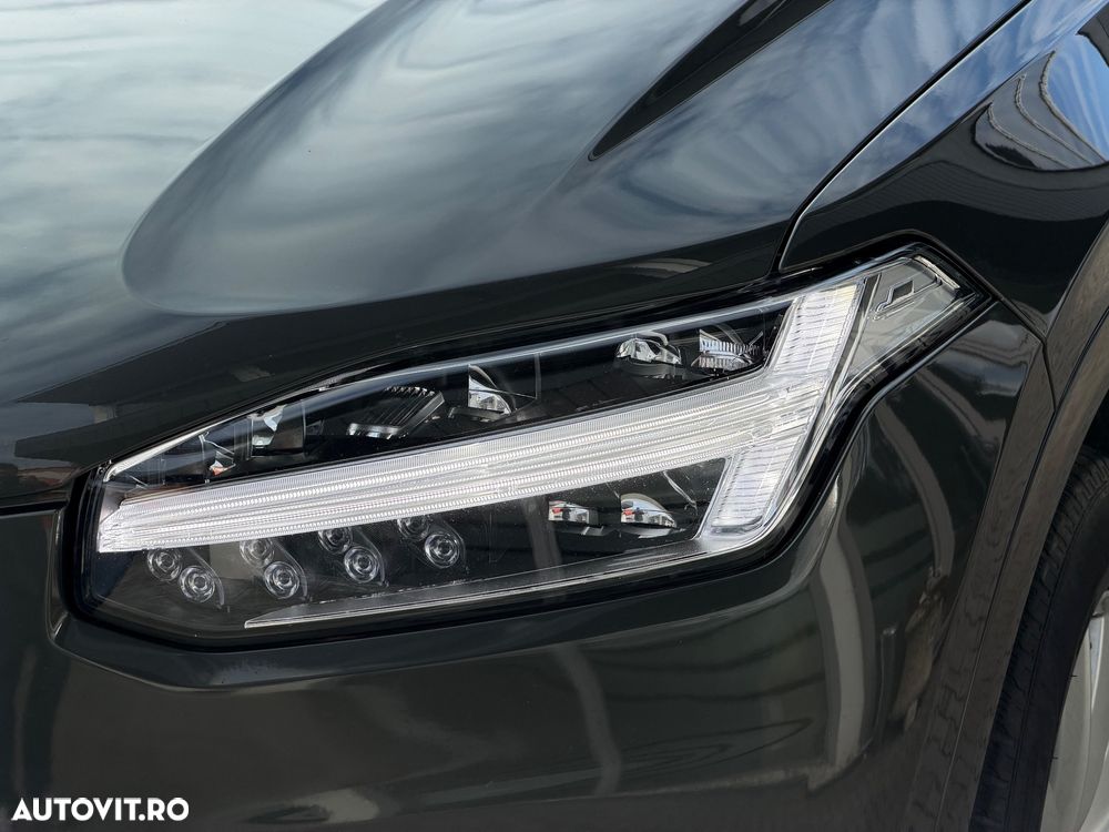 Volvo XC 90 D5 AWD Geartronic Momentum - 10