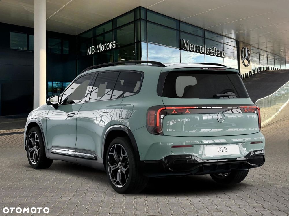Mercedes-Benz GLB - 5