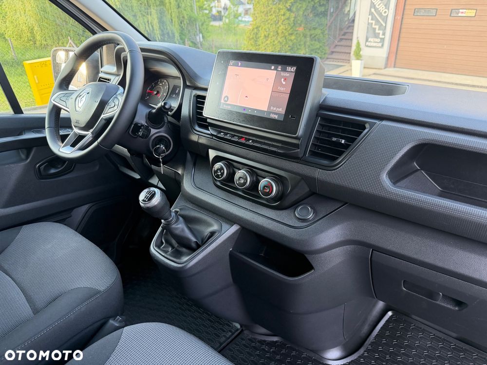 Renault Trafic - 24