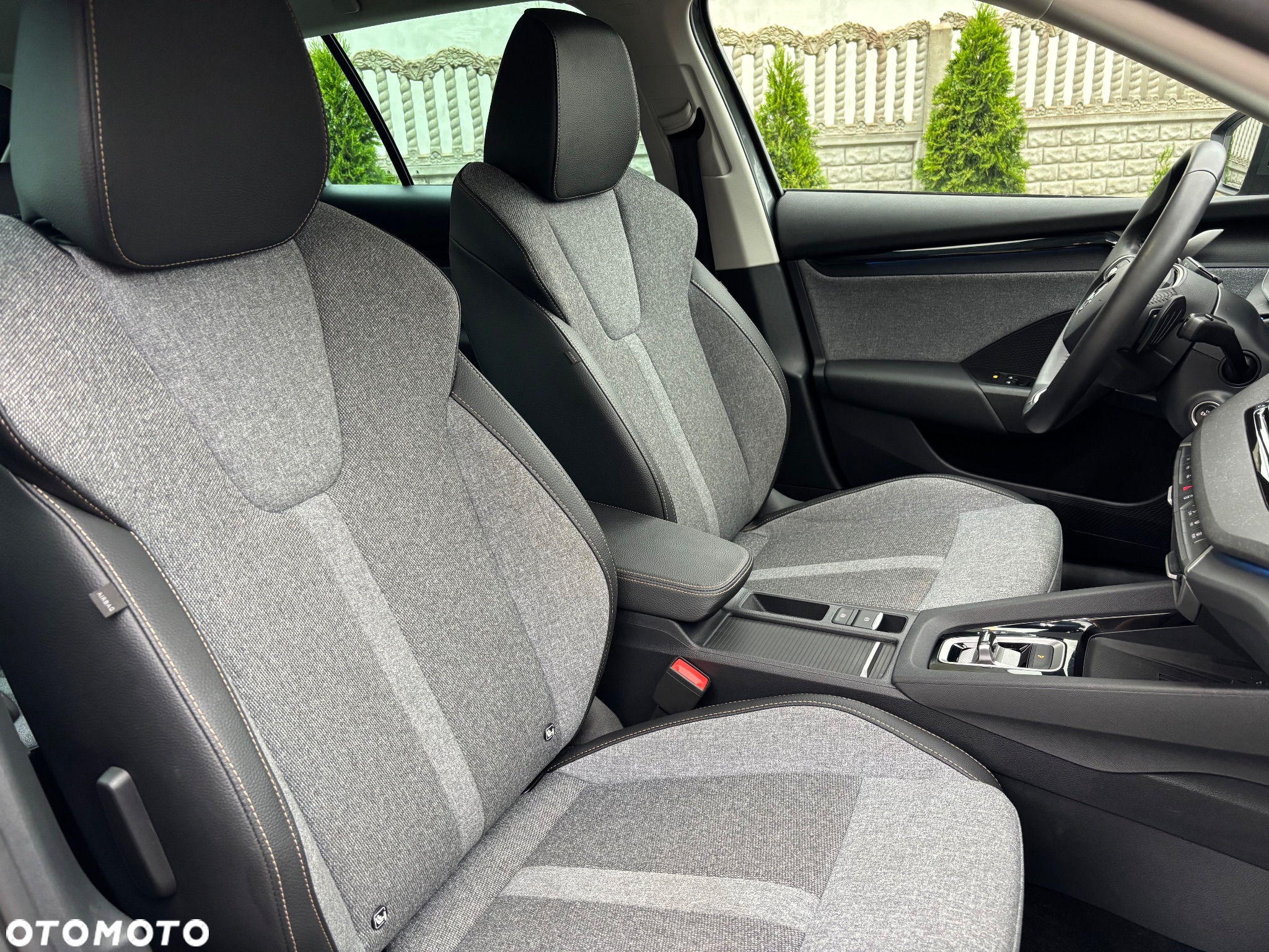 Skoda Octavia Combi 2.0 TDI DSG Edition - 18