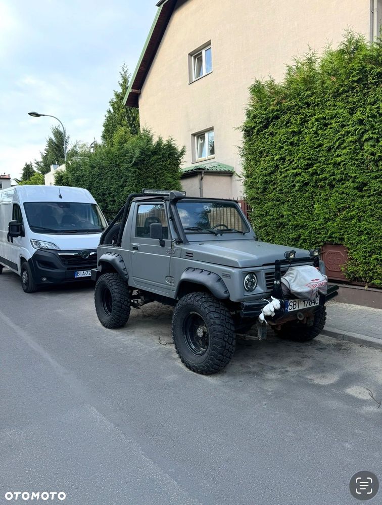 Suzuki Samurai - 1