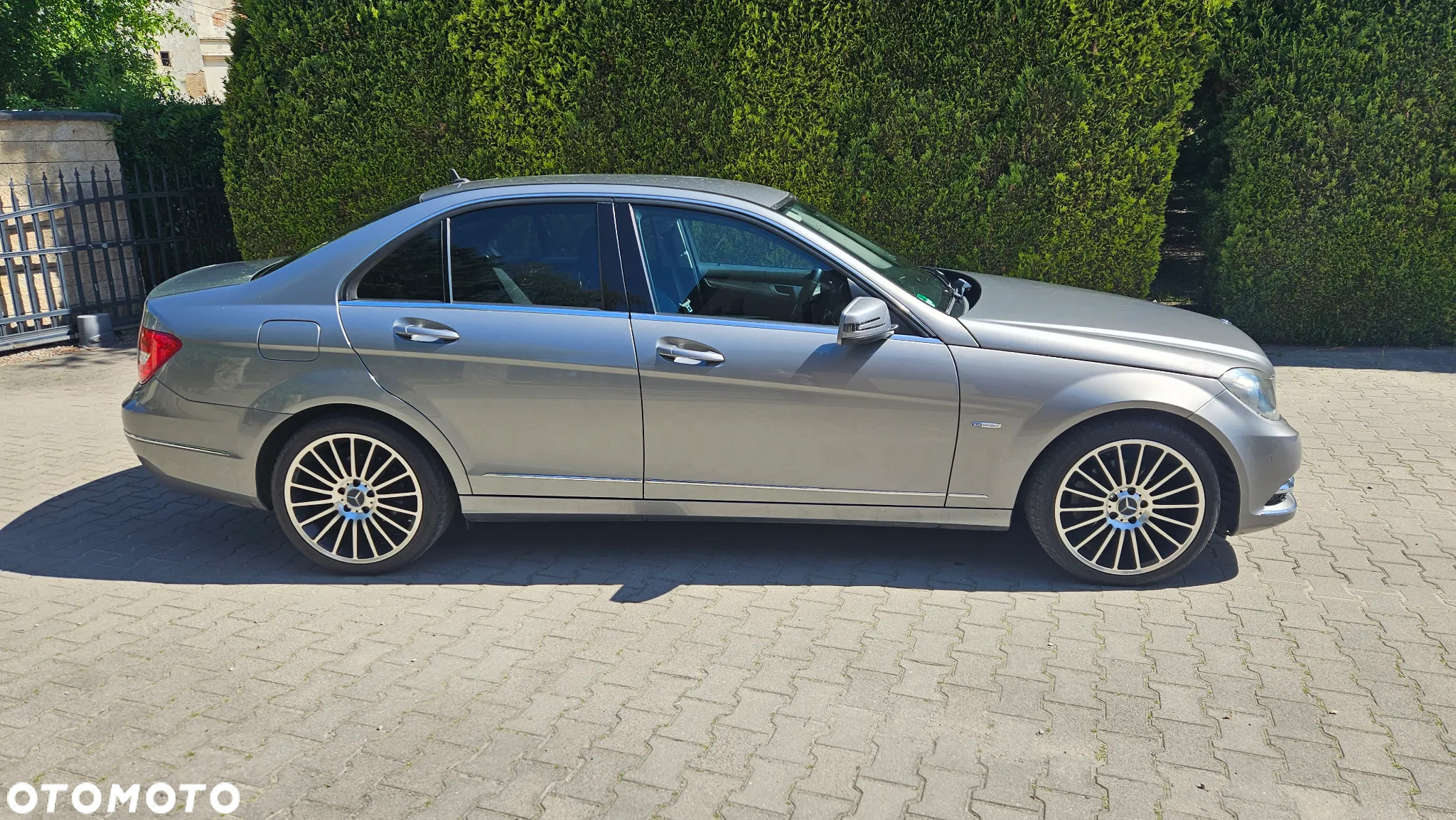 Mercedes-Benz Klasa C 180 CGI Automatik BlueEFFICIENCY Avantgarde - 3