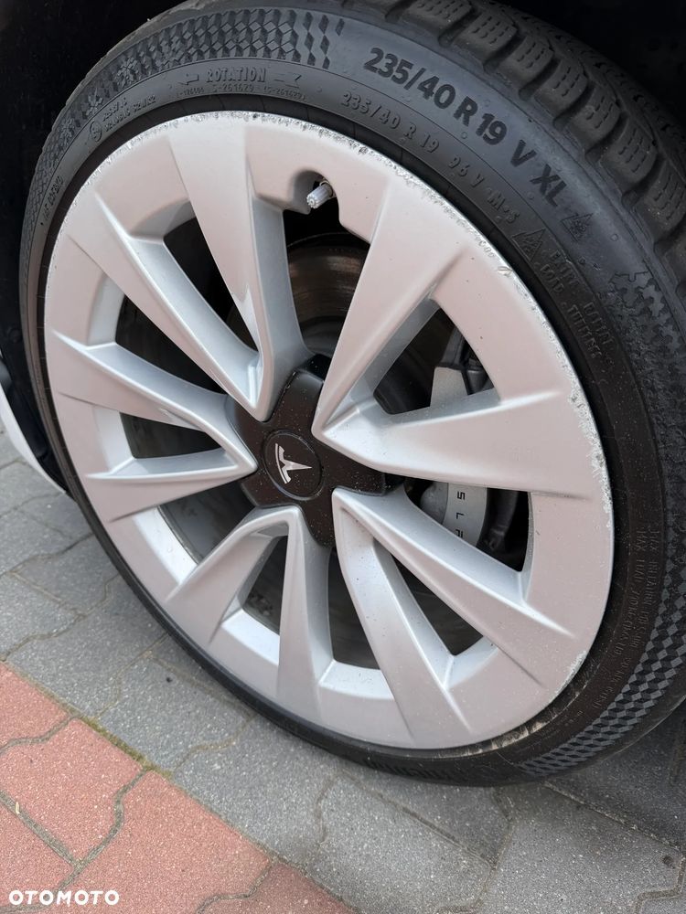 Tesla Model 3 Langstreckenbatterie Allradantrieb Dual Motor - 14