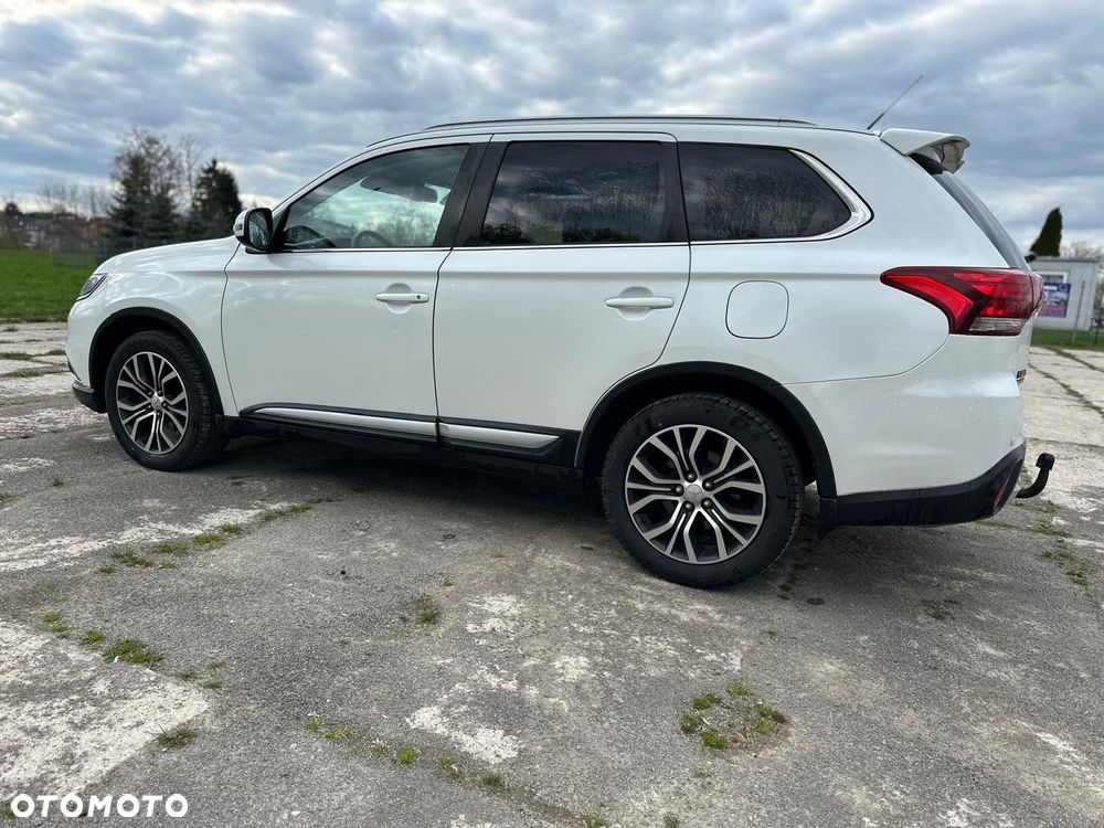 Mitsubishi Outlander 2.0 4WD CVT Plus - 4