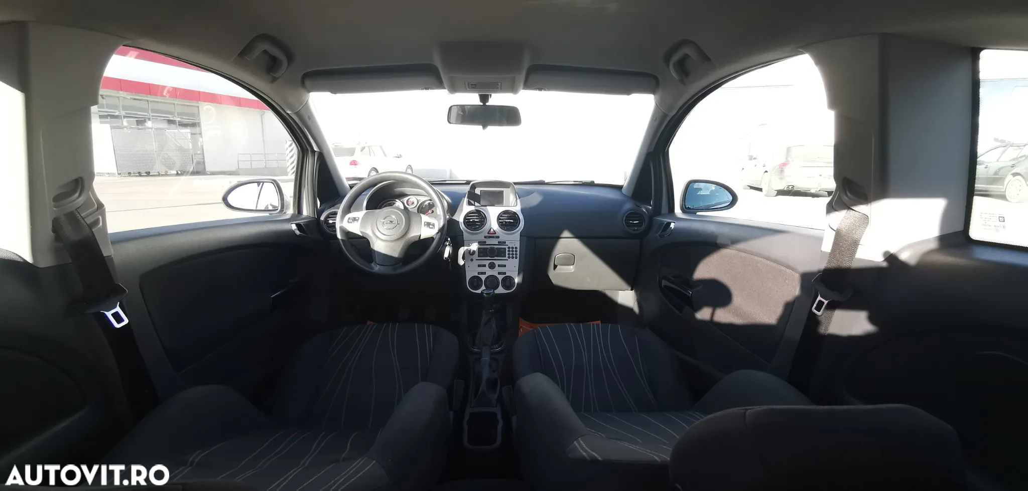 Opel Corsa 1.2 Essentia - 5