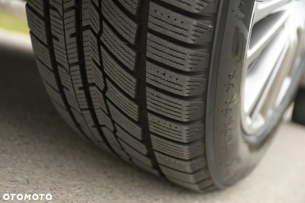 Ford Kuga 2.0 TDCi 4x4 Titanium - 19