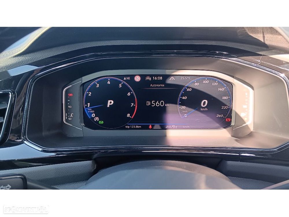 VW T-Roc 1.5 TSI R-Line DSG - 17