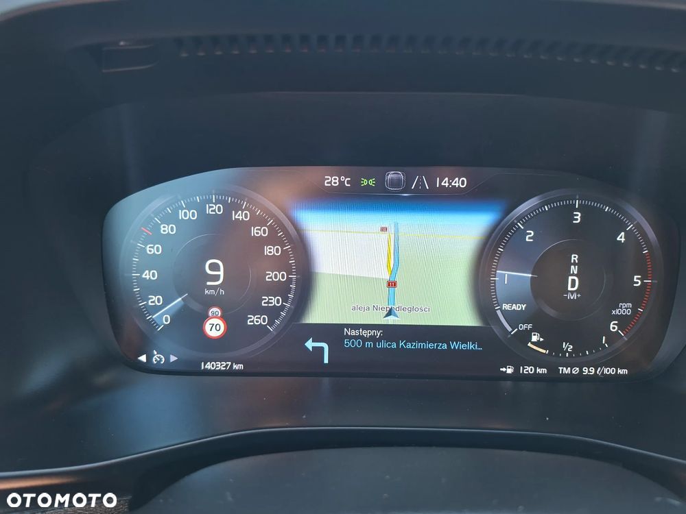 Volvo XC 40 D4 AWD Geartronic Momentum - 26