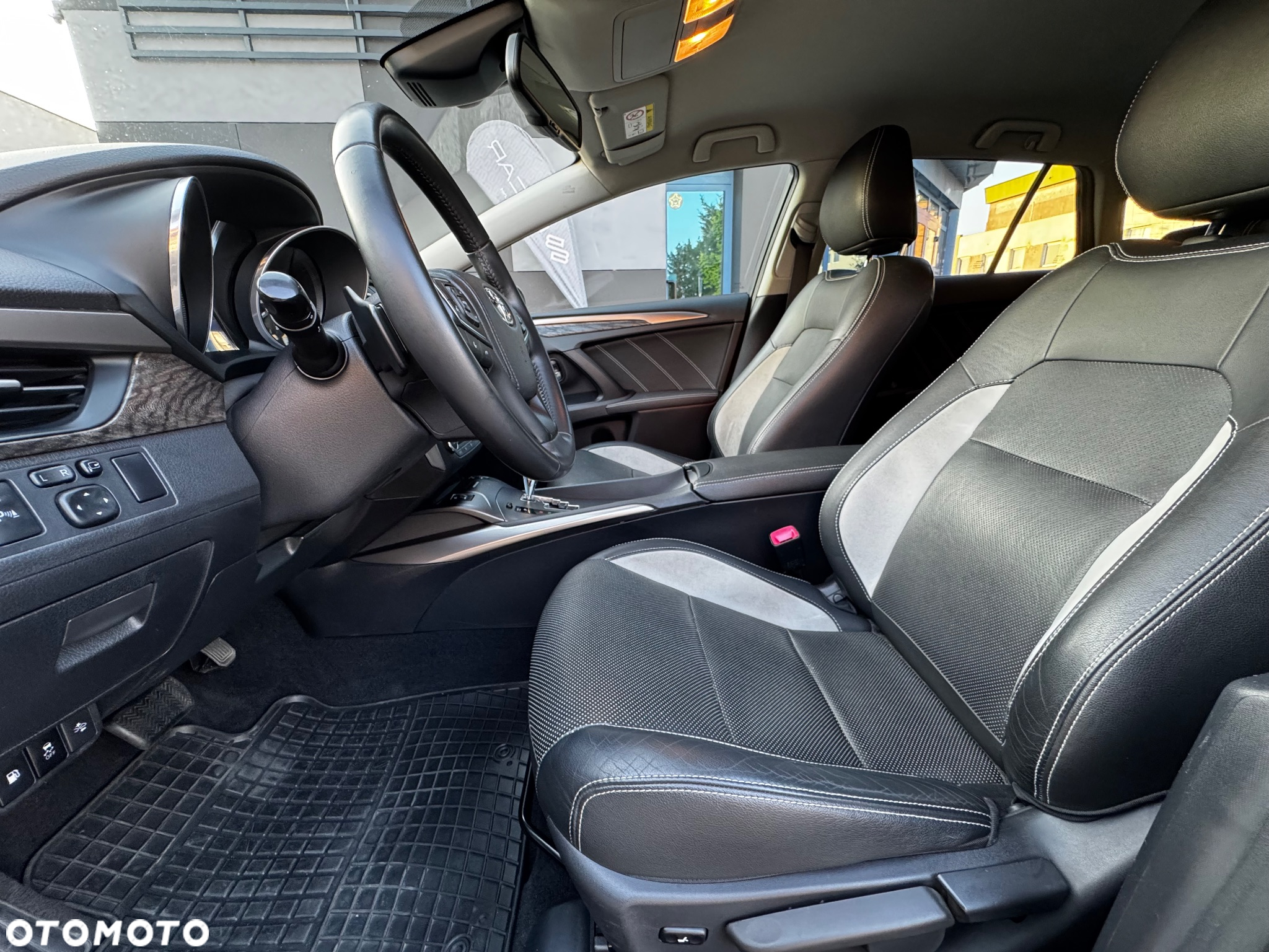 Toyota Avensis 1.8 Prestige MS - 10