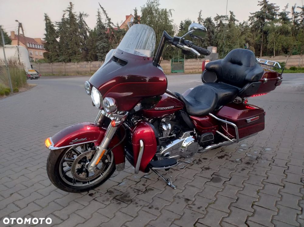 Harley-Davidson FLH Electra Glide - 1