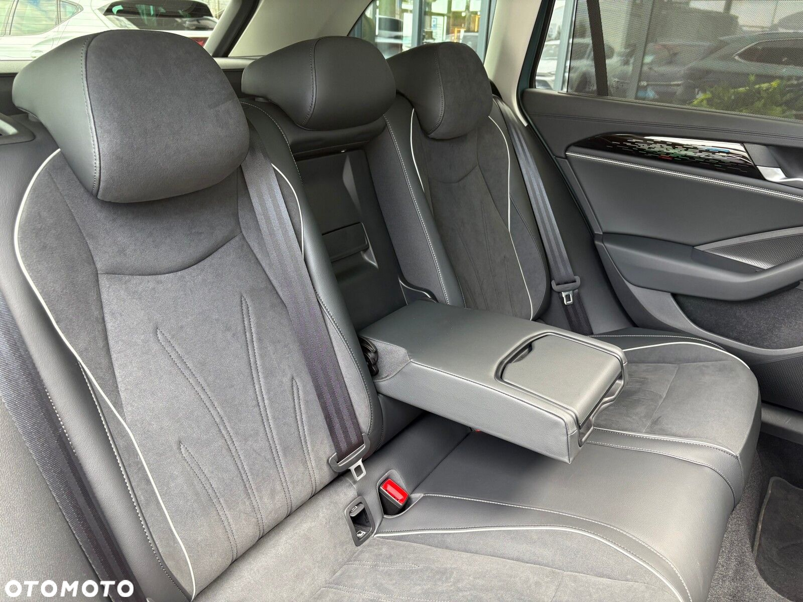 Volkswagen Passat - 17