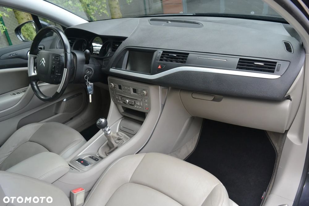Citroën C5 2.0 HDi Exclusive - 19
