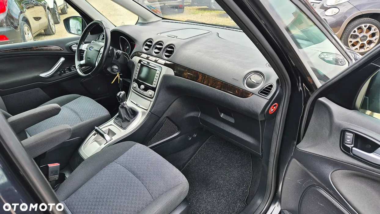 Ford Galaxy 2.0 FF Platinium X (Titanium) - 36