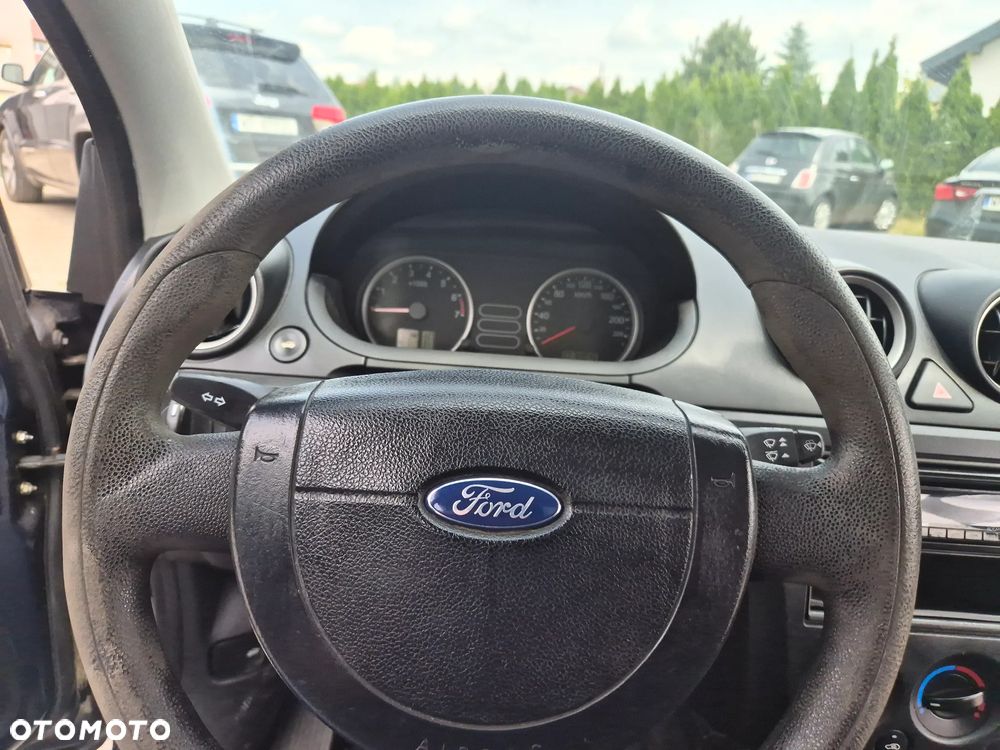 Ford Fiesta 1.3 Ghia - 7