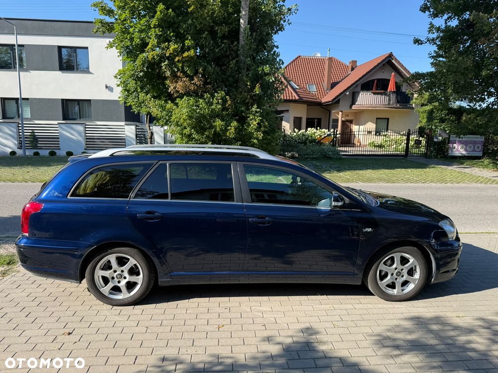 Toyota Avensis 2.2 D-CAT Sol plus NAVI - 4