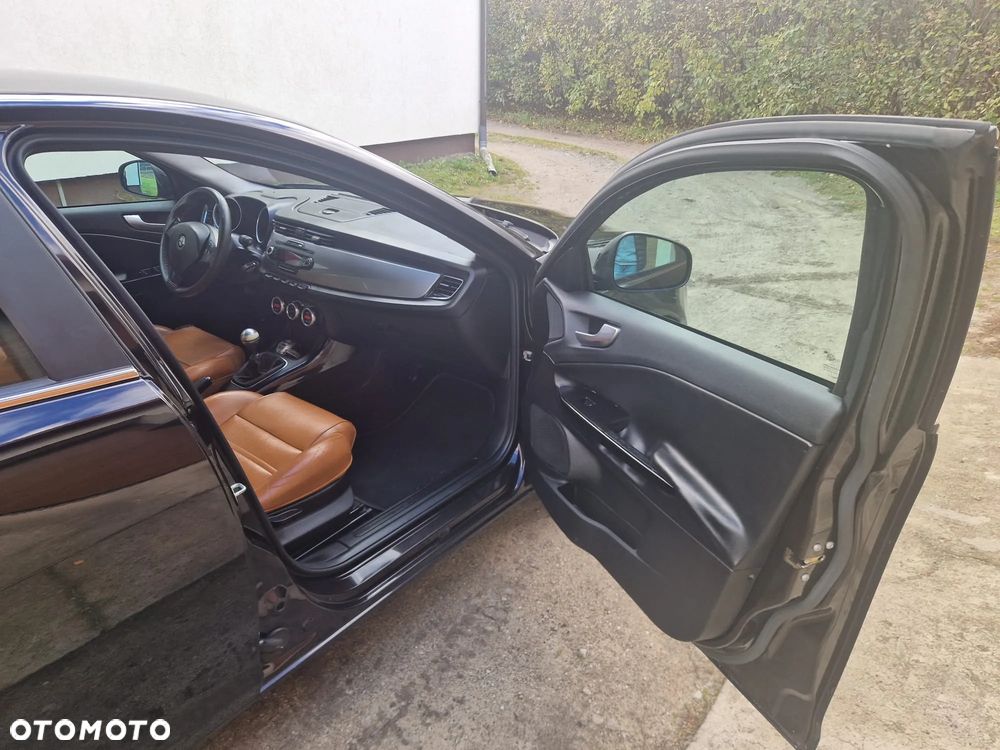 Alfa Romeo Giulietta 2.0 JTDM 16V - 15