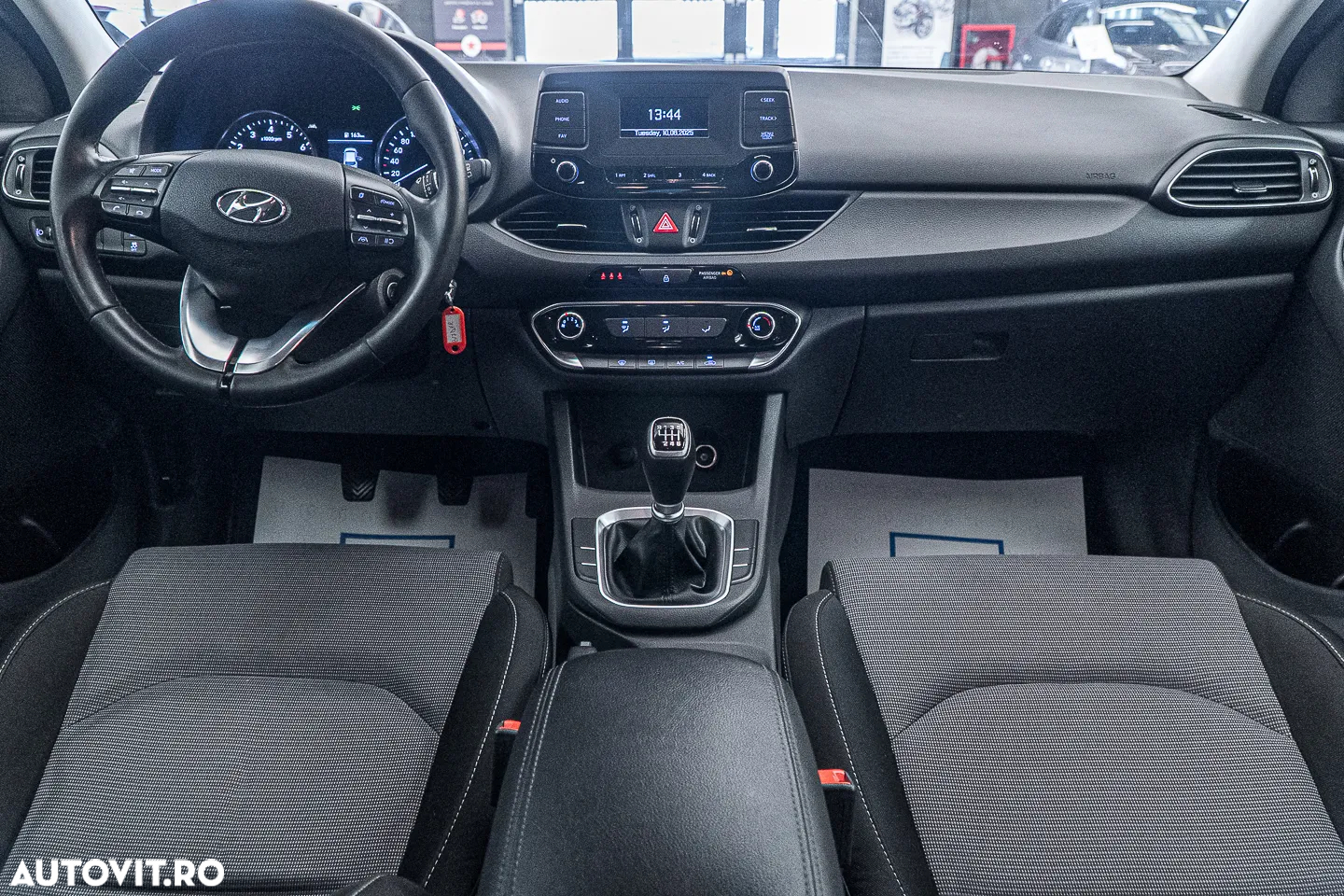 Hyundai i30 1.5 110CP 5DR M/T Comfort - 24