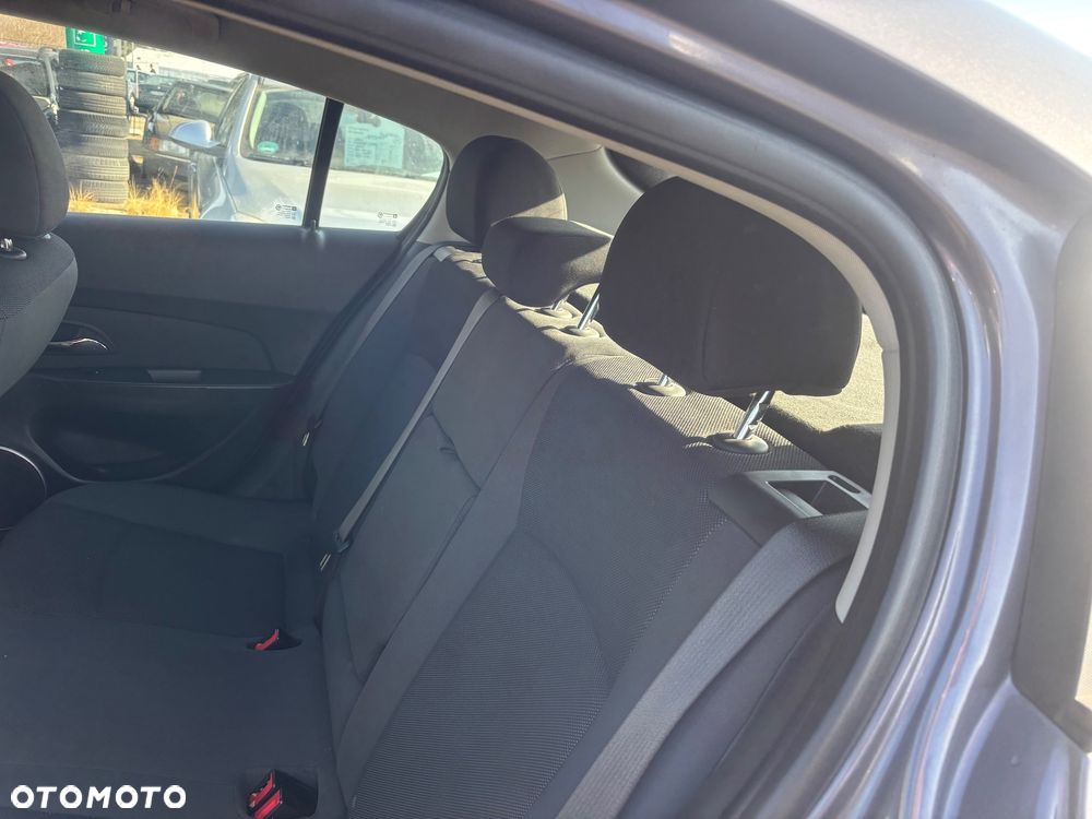 Chevrolet Cruze 1.6 LT - 29