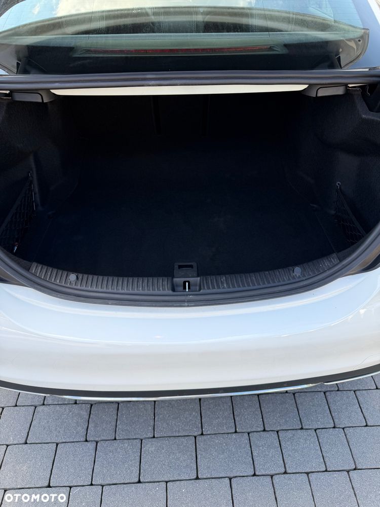 Mercedes-Benz Klasa C 300 9G-TRONIC Avantgarde - 12