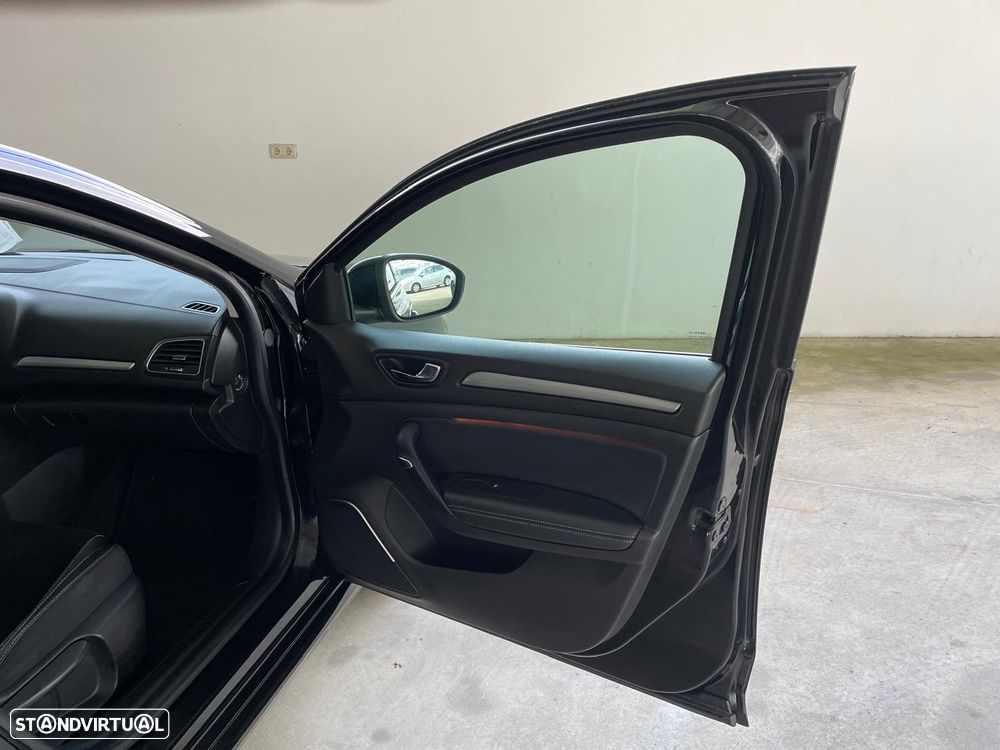 Renault Mégane ENERGY TCe 130 INTENS - 23