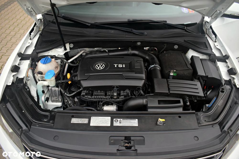 Volkswagen Passat - 40