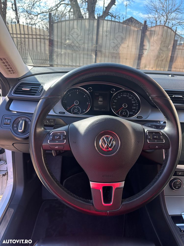 Volkswagen Passat CC - 19