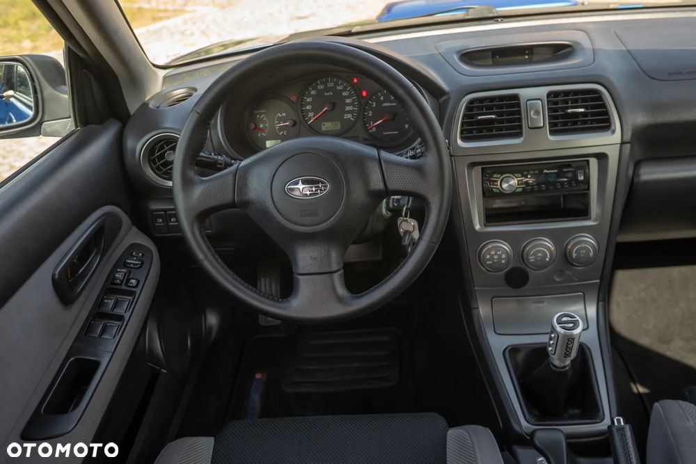 Subaru Impreza 2.0R RS - 35