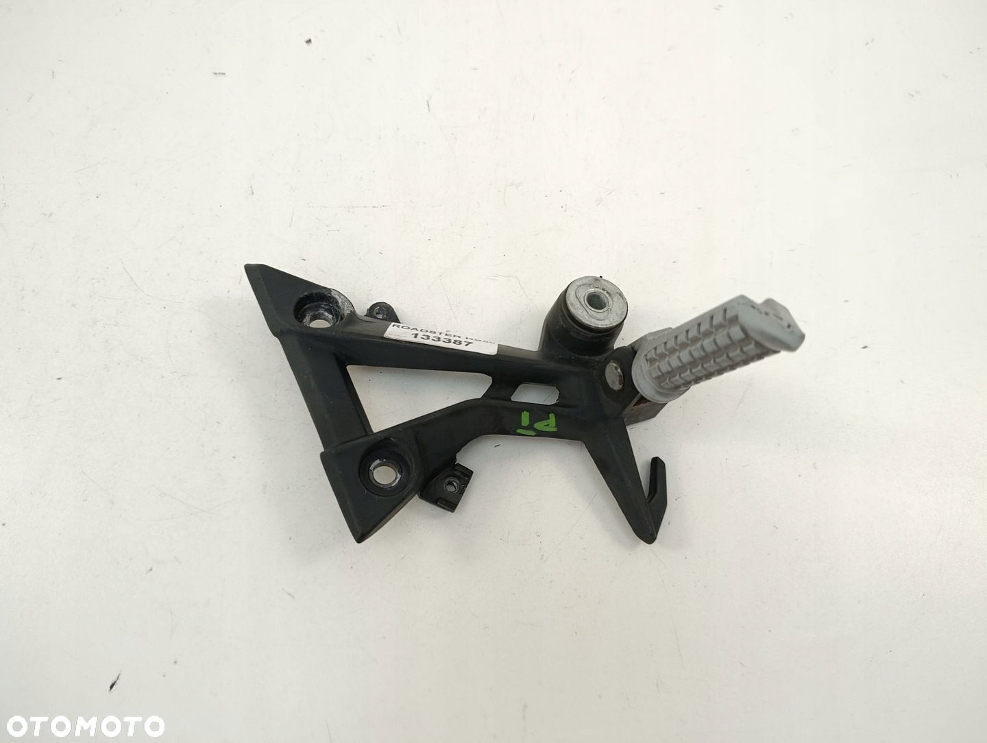 YAMASAKI ROADSTER RS 50 SET PODNÓŻEK PASAŻERA PRAWY - 1