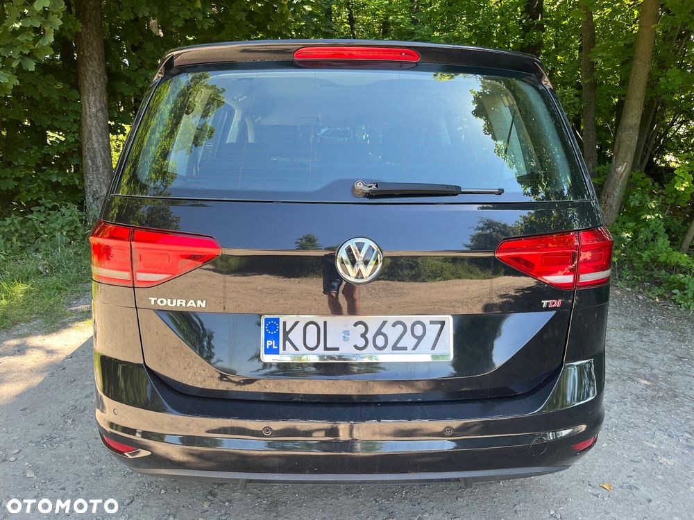 Volkswagen Touran - 8