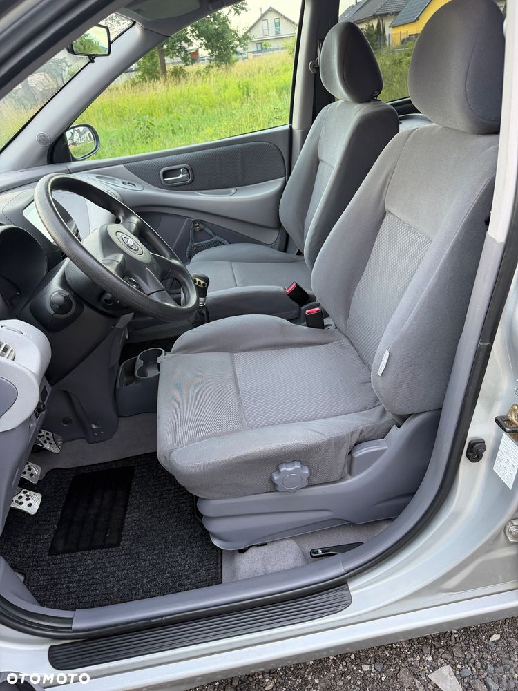 Nissan Almera Tino acenta PLUS - 14