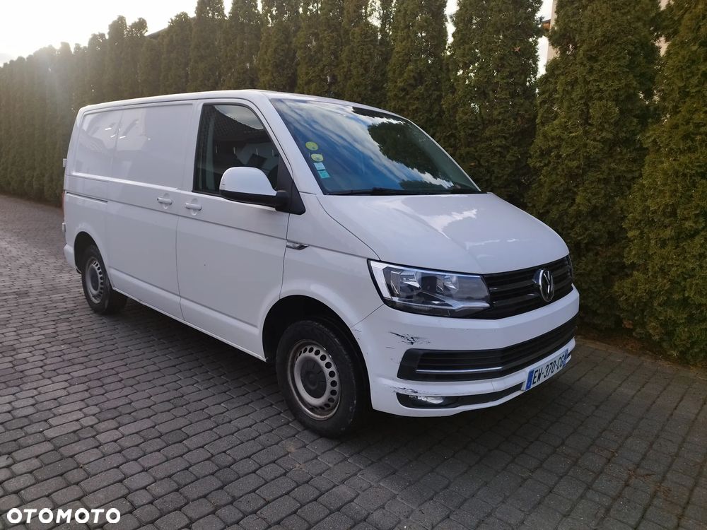 Volkswagen Transporter - 1