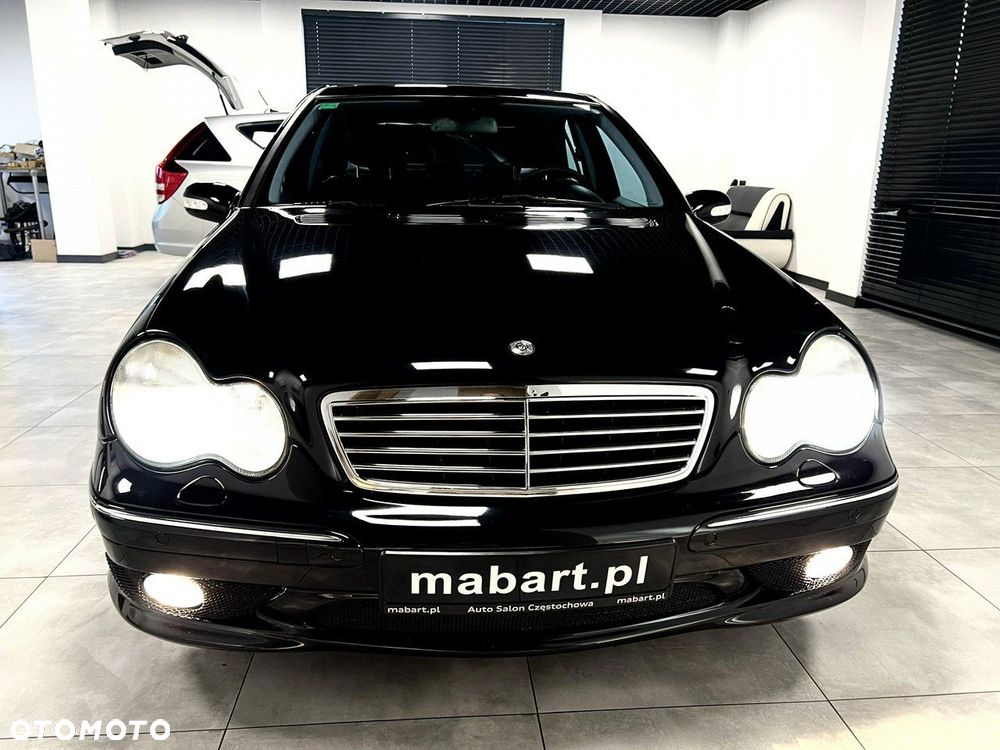 Mercedes-Benz Klasa C 32 AMG - 37