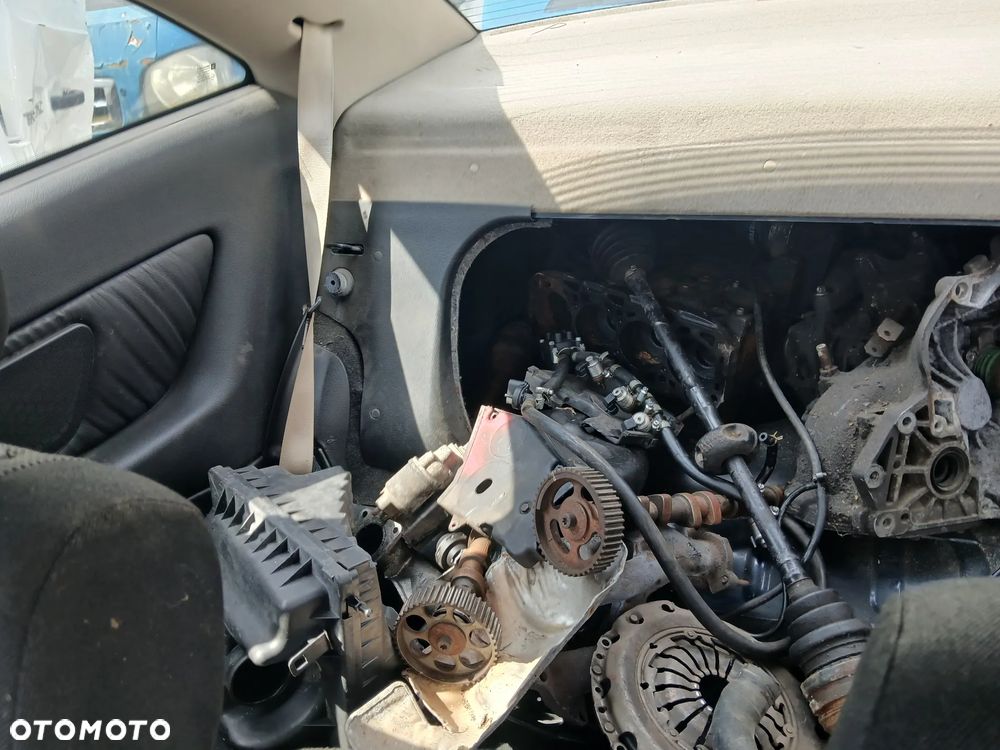 opel astra G bertone Z34L fotel fotele kanapa deska kokpit podsufitka boczek boczki klamka - 7