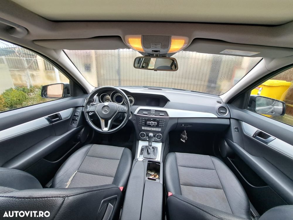 Mercedes-Benz C - 24