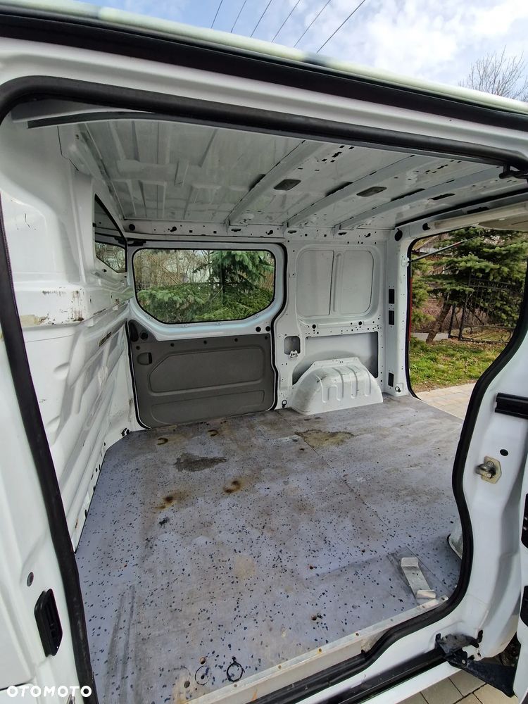 Renault Trafic - 13