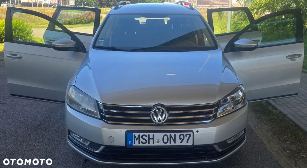Volkswagen Passat 2.0 TDI DPF BlueMotion Technology Trendline - 13