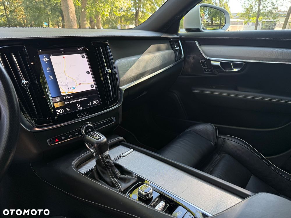 Volvo V90 T4 R-Design - 25